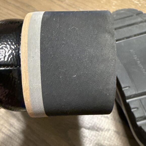 Donald Pliner Women's Black Loafer Wedge Size 6M Tandi Crinkle Patent Suede - Picture 9 of 9